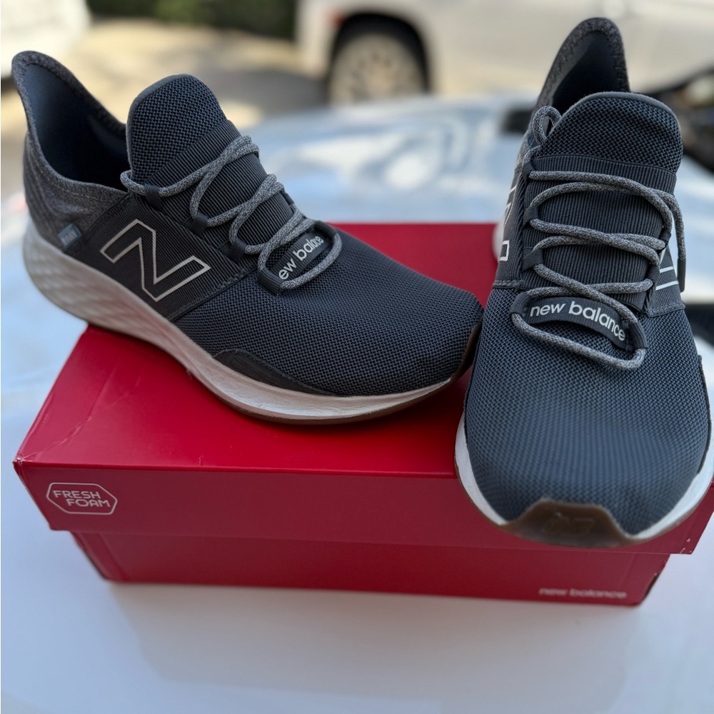 New Balance Men's Athletic Shoes in Dark Gray and White